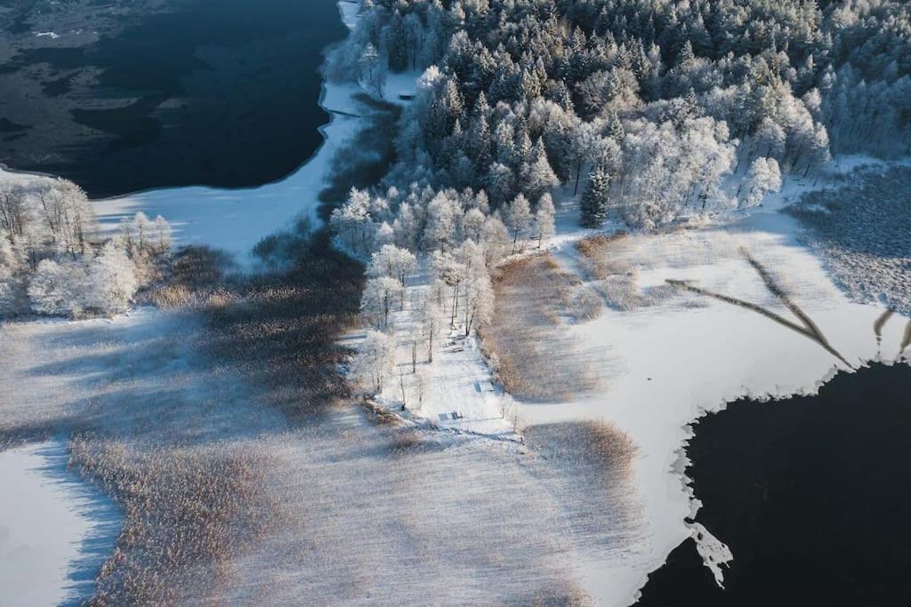 Beautiful Tiny House On The Lake Side. Trakai Dış mekan fotoğraf